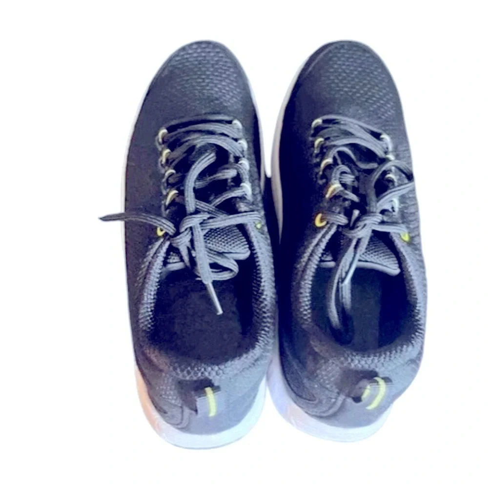 Bio Fit Sneakers Size 7.5 W Black Yellow